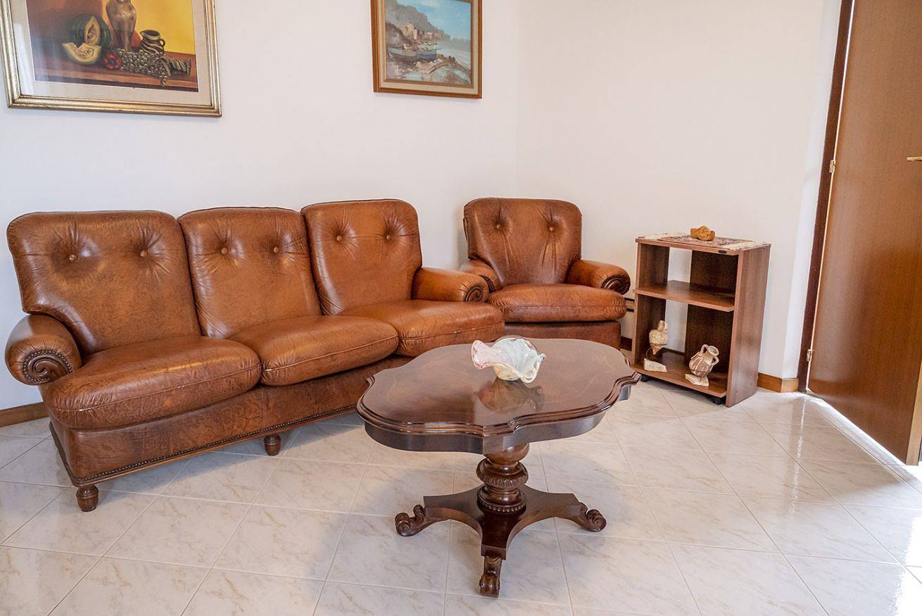 Geheel appartement, Vakantieappartement voor 2 personen met tuin in Camerano, Riviera del Conero