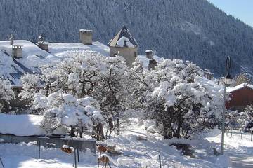 Gîte pour 4 personnes, avec terrasse et jardin à Séez