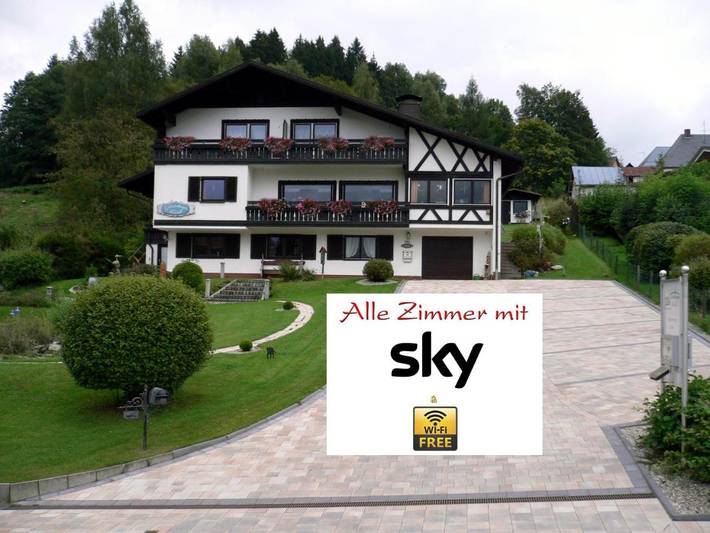 Gästehaus für 2 Personen, mit Balkon und Terrasse sowie Garten und Ausblick