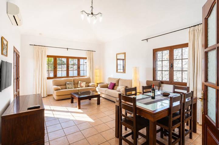 Villa für 8 Personen mit Terrasse in La Asomada, Tías