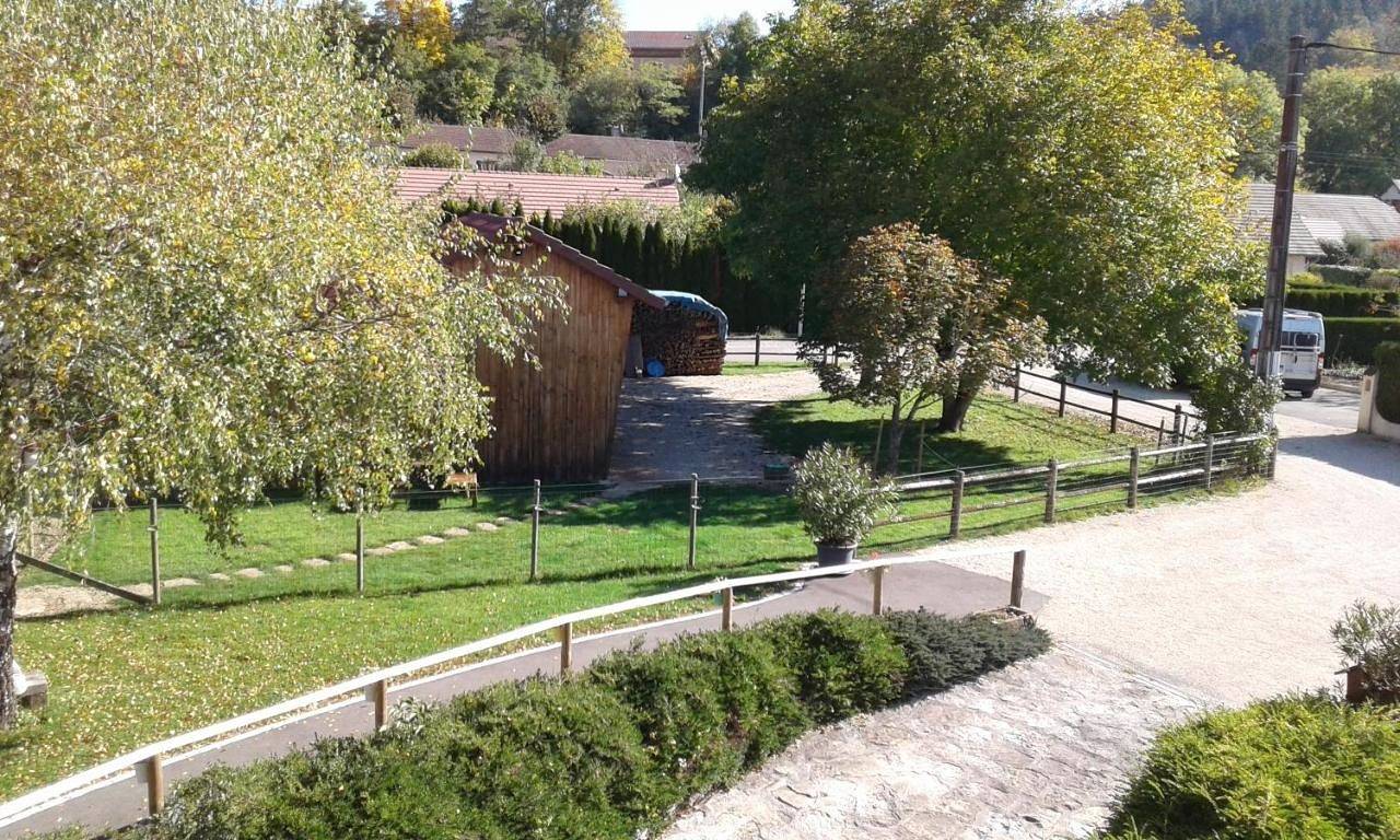Triple Room with Bathroom in Crotenay, Jura Francais