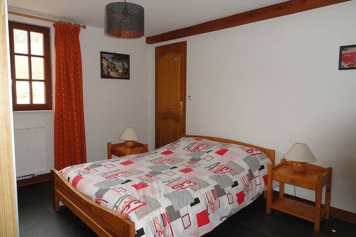 Location de vacances pour 6 personnes, avec terrasse et jardin à Le Ménil - 3