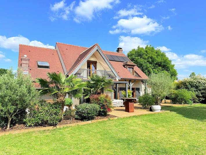Villa pour 8 personnes, avec Terrasse ainsi que Jardin et Sauna