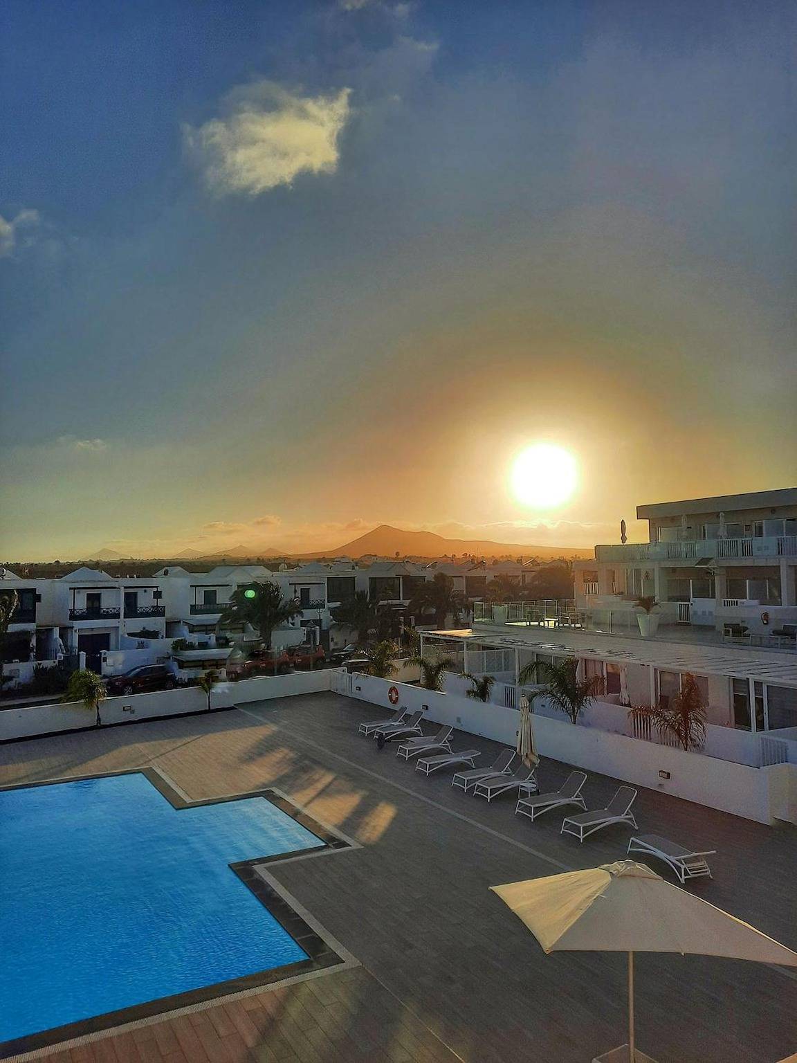 Appartement entier, Vacances « Escape Senator Costa Teguise » avec piscine partagée, balcon et Wi-Fi in Costa Teguise, Teguise