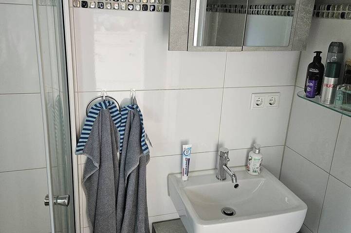 Ganze Wohnung, Moderne Ferienwohnung in sehr schöner Lage, umgeben von Wäldern und Wanderwegen! in Heimbuchenthal, Mainviereck