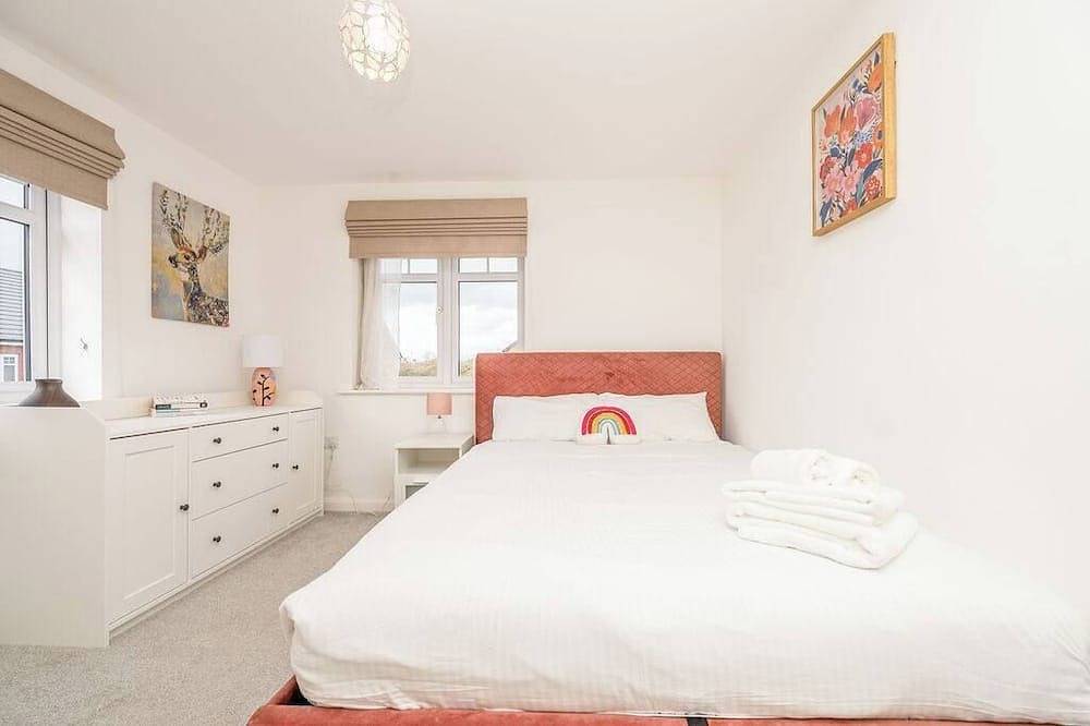 Leamington Spa Retreat - Garden - Parking - 5 mins in Warwick, Warwickshire