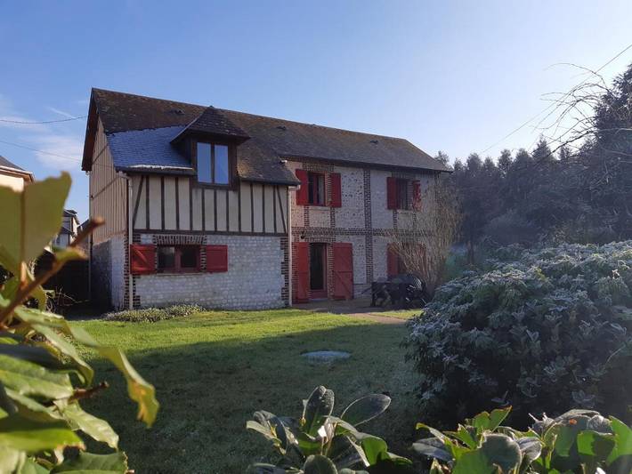 Location de vacances pour 8 personnes, avec jardin et vue à Quevillon