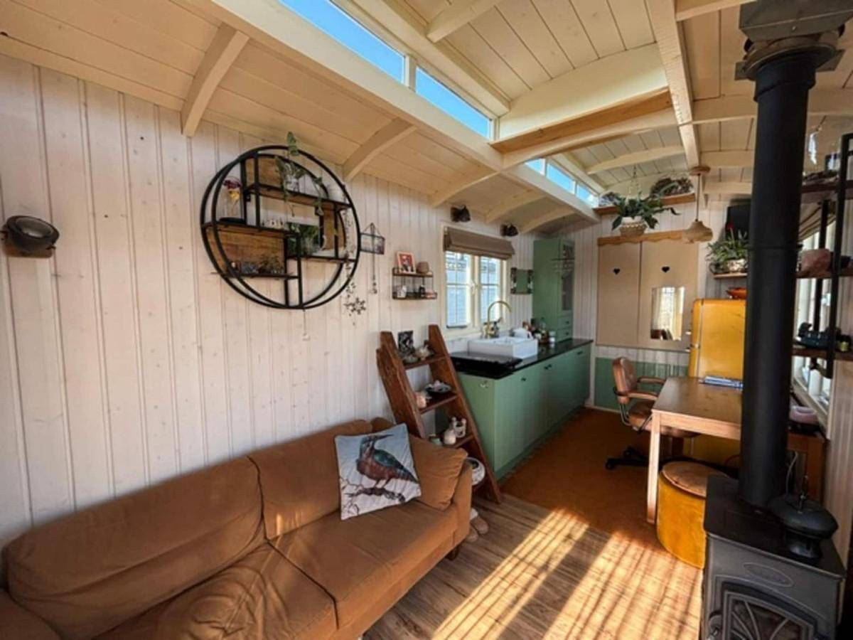 Tiny House in 't Zand near Beach and Forest in Niederländische Nordsee