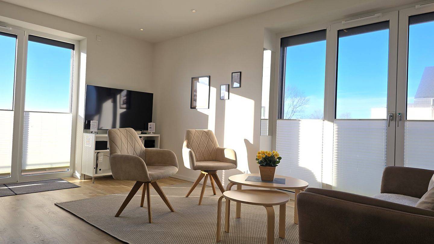Ganze Wohnung, Neubau Ferienwohnung Sandy Beach mit Meerblick 1. Reihe an der Ostsee in Kalifornien (Ostsee), Schönberg