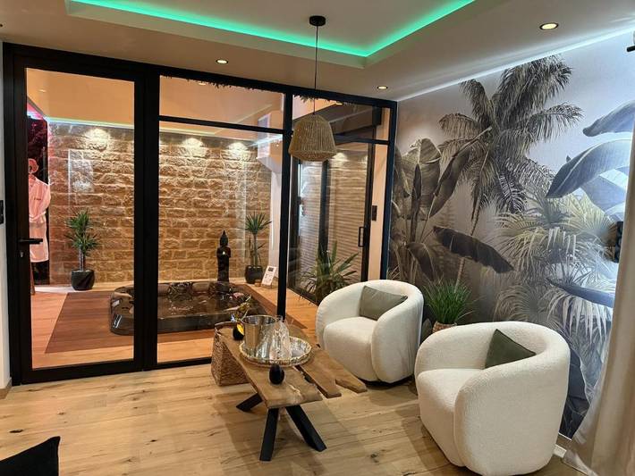 Location de vacances pour 2 personnes, avec terrasse ainsi que jacuzzi et sauna à Noyal-Pontivy