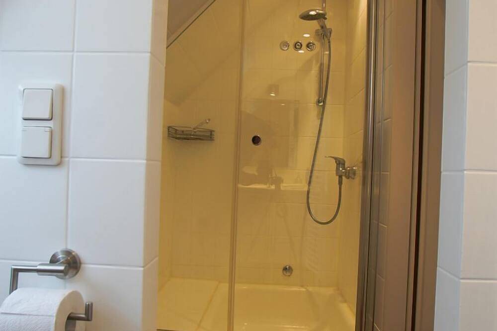 Ganze Wohnung, Wexler 26a/3 Og - Gemütliche Ferienwohnung für bis zu 4 Personen mit in Sahlenburg, Cuxhaven