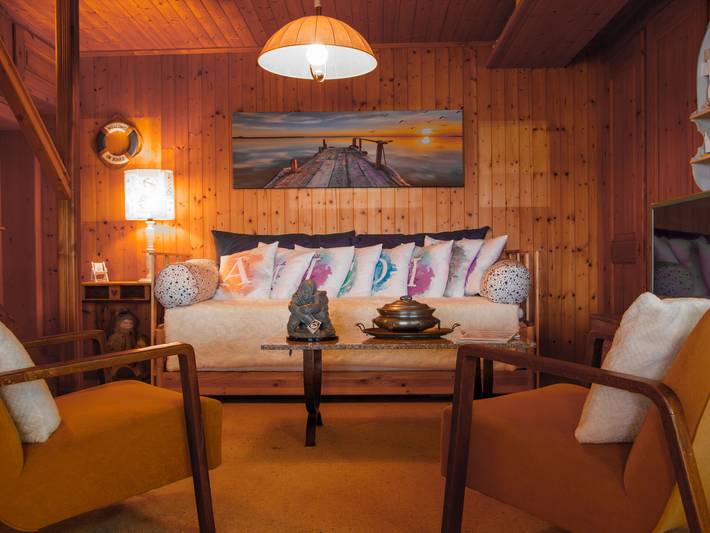 Ferienhaus für 8 Personen, mit Ausblick und Seeblick sowie Terrasse und Garten am Genfer See - 2