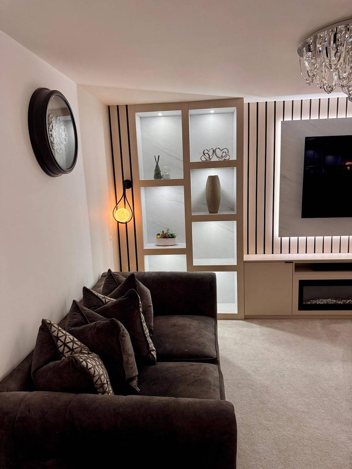 Luxurious Majestic 4 Bedroom- Free Parking in Swanscombe and Greenhithe, Dartford