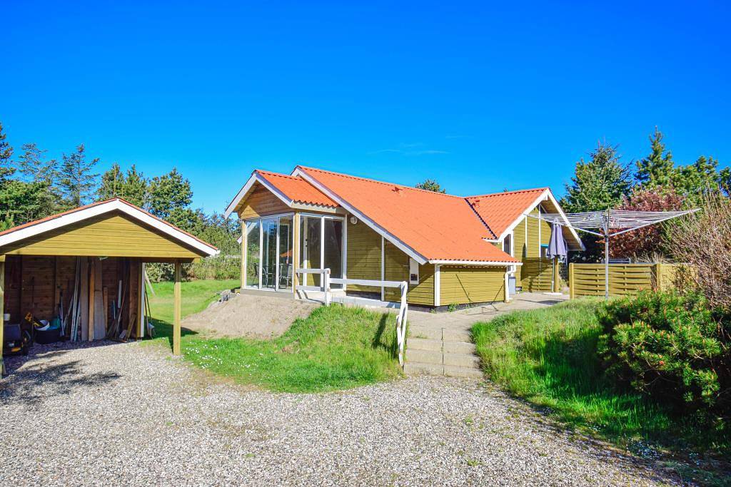 Windgeschütztes Ferienhaus am Fjord mit Sauna und 2 schönen Terrassen in Ulfborg, Nissum Fjord