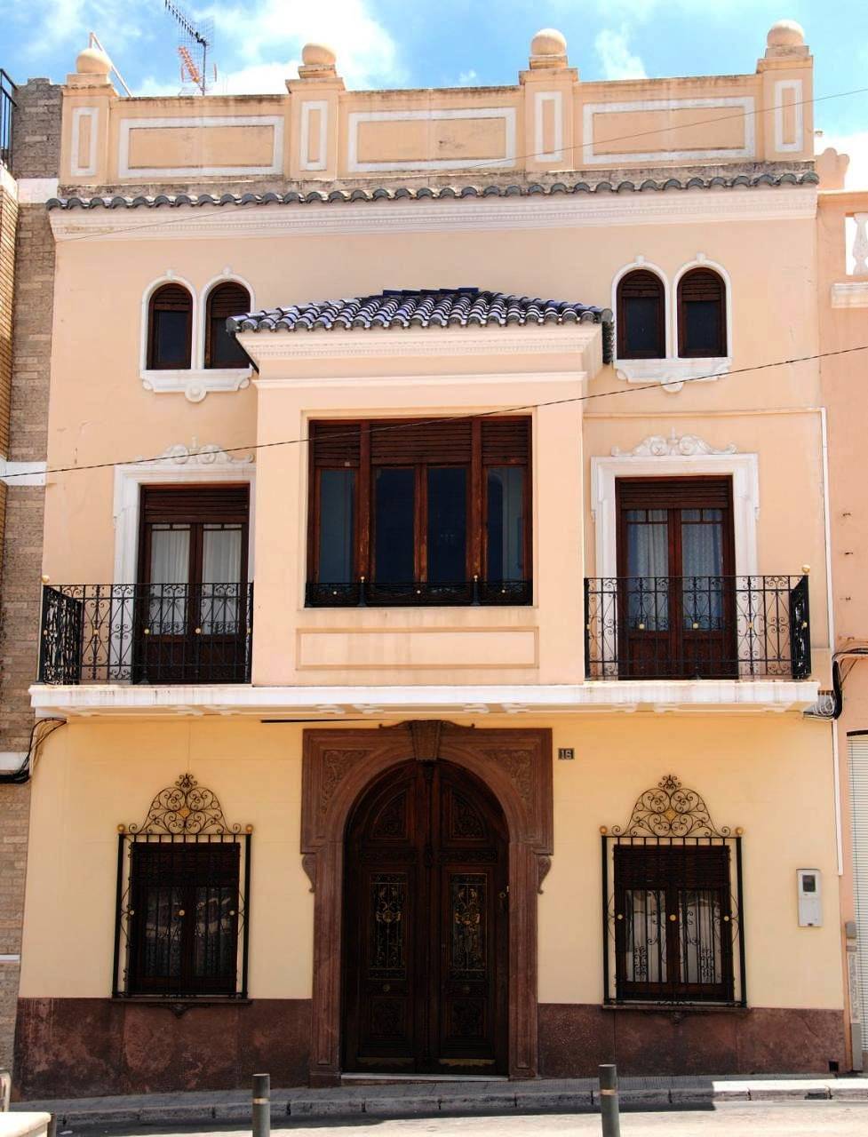 Seven-Bedroom House with Private Pool in Pedreguer, Costa Blanca