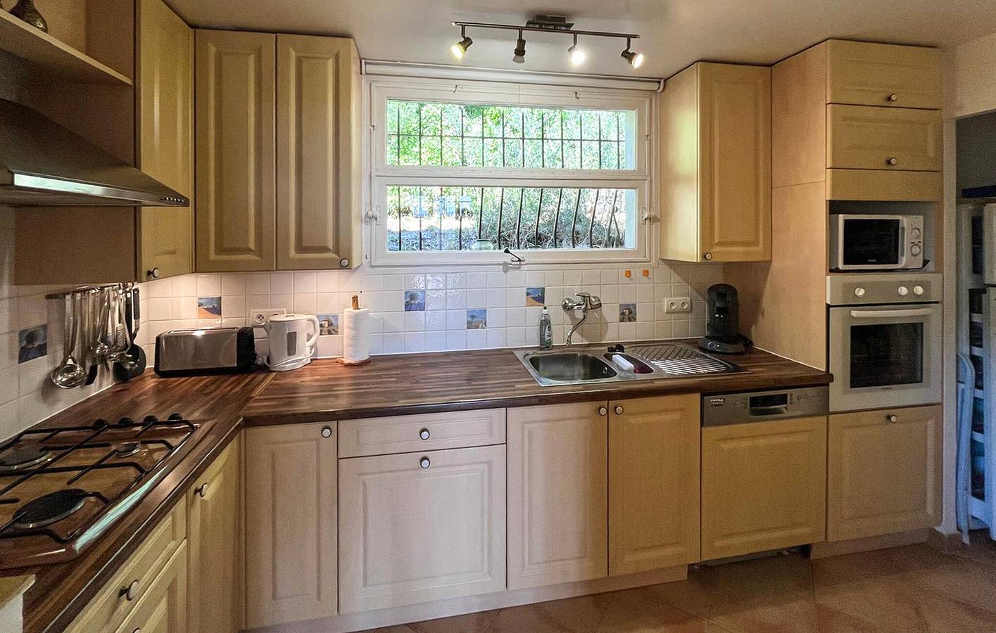 Acogedor apartamento con piscina y aparcamiento, cerca de Seillans in Seillans, Region de Draguignan