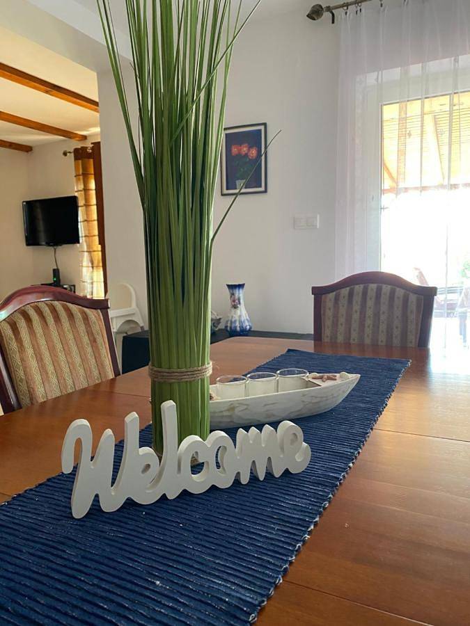 Apartament wakacyjny dla 14 osób, z ogród i widok na jezioro oraz widok - 1