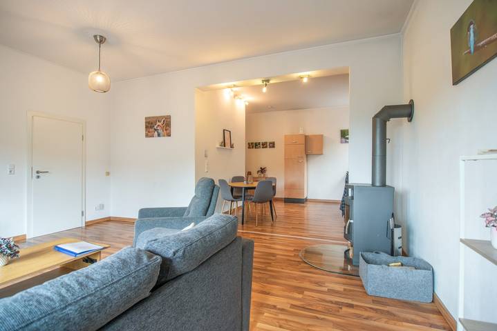 Apartamento entero, Apartamento vacacional 'Am Glücksberg' con wifi in Bettingen, Bitburg-Prüm