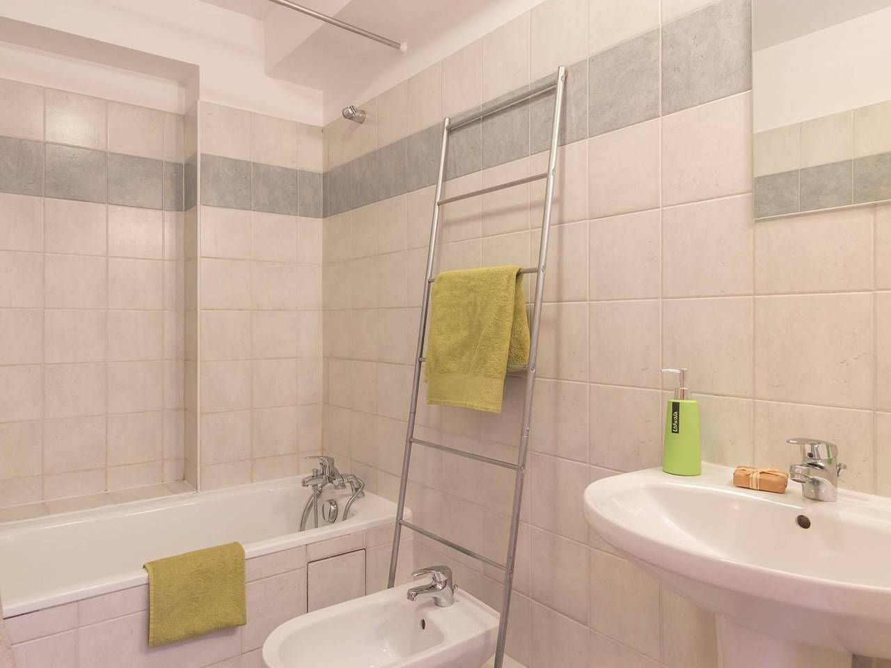 Appartement entier, Bel appartement lumineux 54m², 3 pièces, 6 pers., coeur de Montgenèvre, animaux acceptés, balcon. in Montgenèvre, Région de Briançon