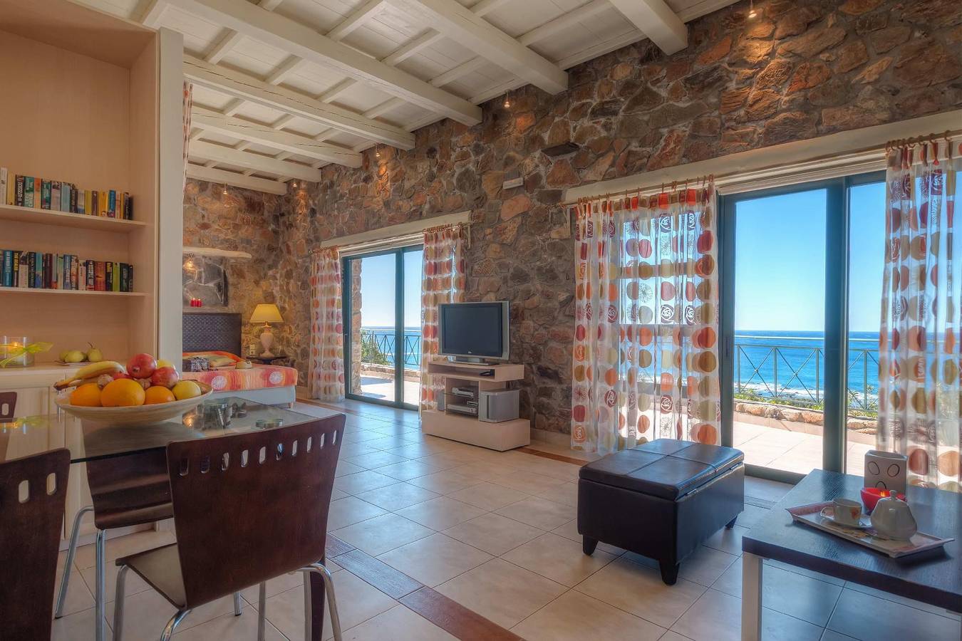 Meliti House with Amazing Sunset Views and near Elafonisi Beach in Chania region