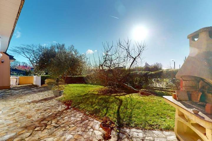 Location de vacances pour 9 personnes, avec jardin dans Plage Sables Blancs - 2