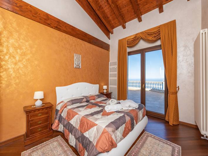 Villa con sauna interior privada en Sicilia in Gioiosa Marea, Provincia de Messina