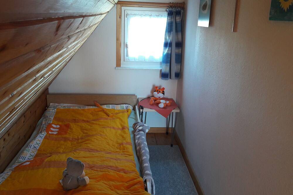 Reetdachhaus mit Garten, beste Lage, Meerblick, Strandnähe, Familienfreundlich. in Großenbrode, Ostholstein