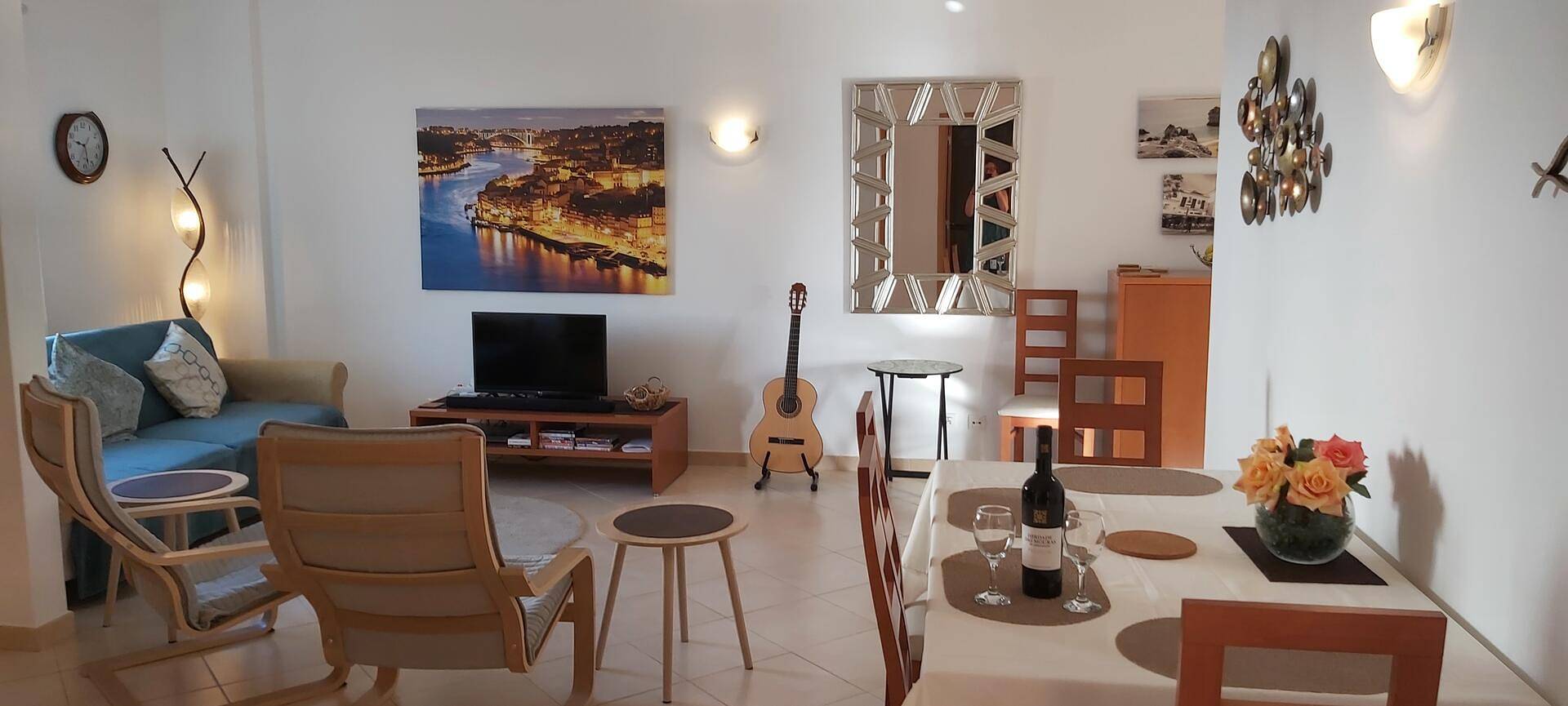 Apartamento vacacional entero, Apartamento de vacaciones para 4 personas con jardín in Ferragudo, Distrito de Faro