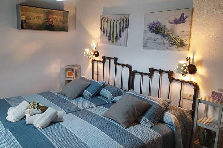 Casa de vacaciones para 8 personas, con balcón además de jardín y piscina - 1