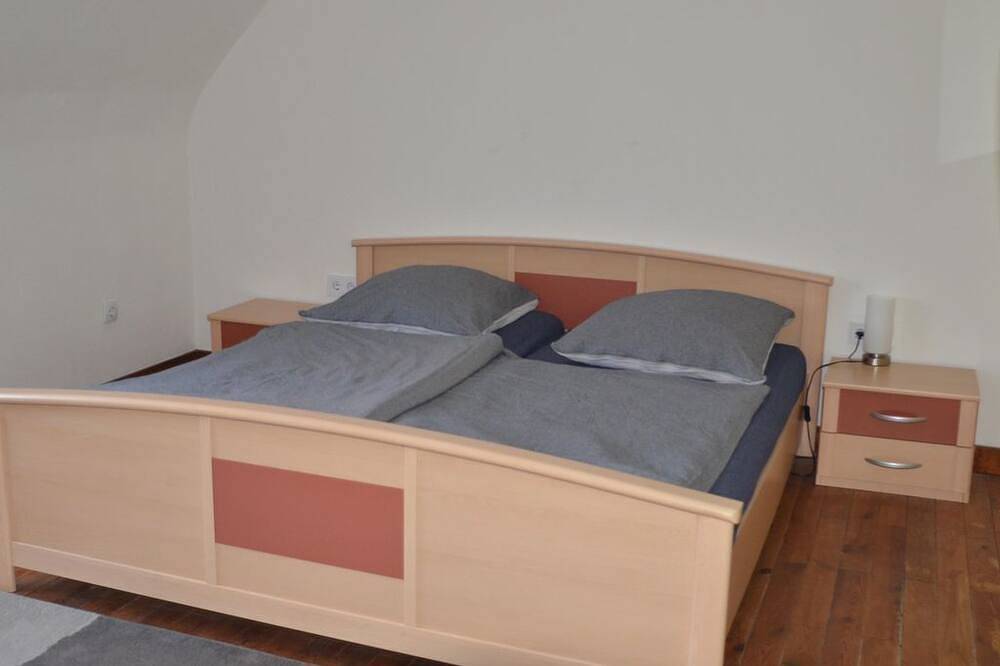 Ganze Wohnung, Ferienwohnung Pascale - Gästehaus Peter in Saarschleife, Mettlach