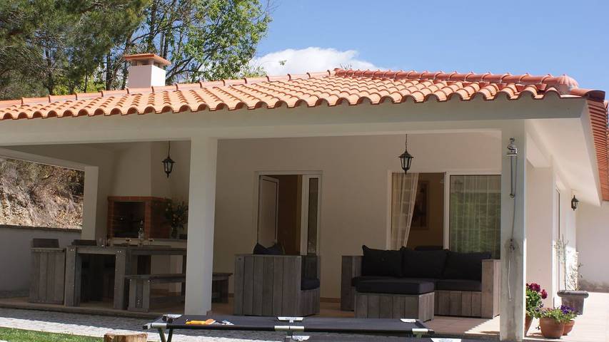 Apartamento para 5 personas, con jardín y piscina en Serra da Estrela