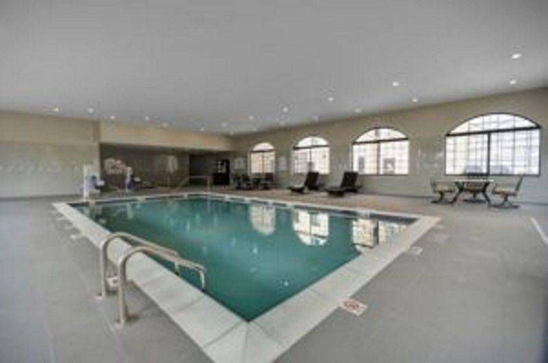Ganzes Studio, Staybridge Dearborn in Dearborn, Detroit Metropolitan Area