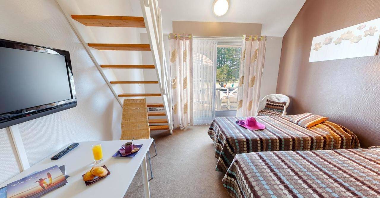Hôtel pour 3 personnes avec terrasse in Plouharnel, Côte des Mégalithes
