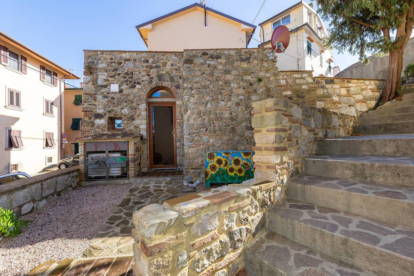 Ganze Wohnung, Casa Poggivecchi im historischen Zentrum von Castellina Marittima in Castellina Marittima, Etruskische Küste