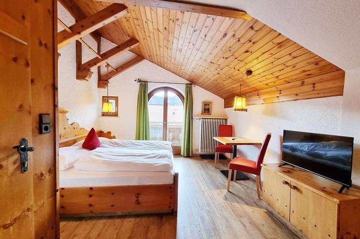 Ferienhaus für 9 Personen, mit Balkon im Mittenwald - 2