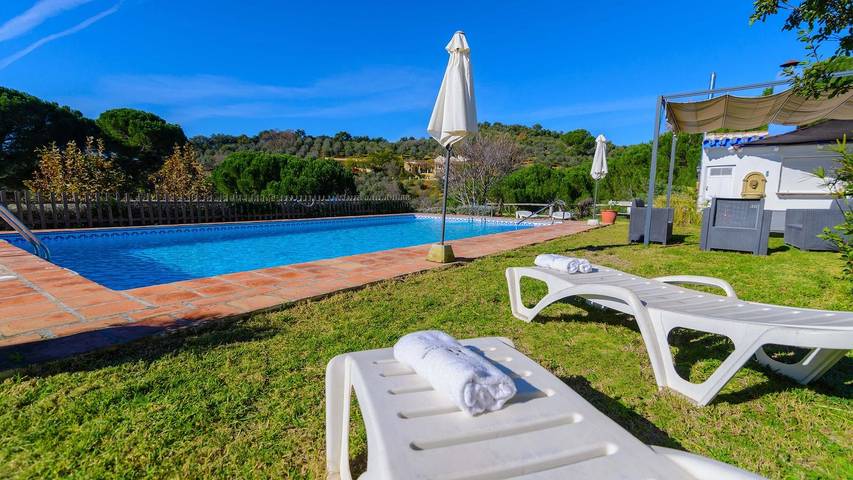 Chalet para 12 personas, con balcón/terraza y piscina en Sierra Norte de Sevilla - 2