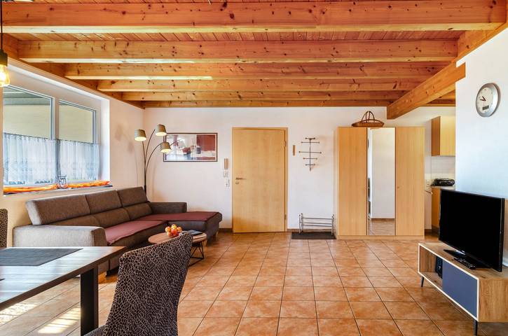 Ganze Wohnung, Ferienwohnung 'Apfelschnitz' mit Gemeinschaftsgarten, Balkon und Wi-Fi in Stockach, Landkreis Konstanz