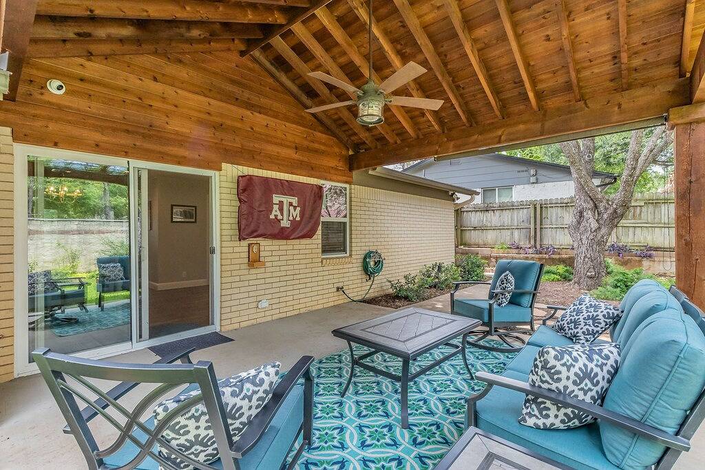Walk to Stadium | 3Br w/ Lush Yard + Patio in Arlington, Tarrant County