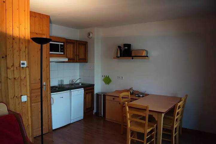 Ganze Wohnung, Ferienwohnung - 4 Personen in ruhiger Residenz - Südlage in Saint-Jean-d'Arves, Region Saint-Jean-de-Maurienne