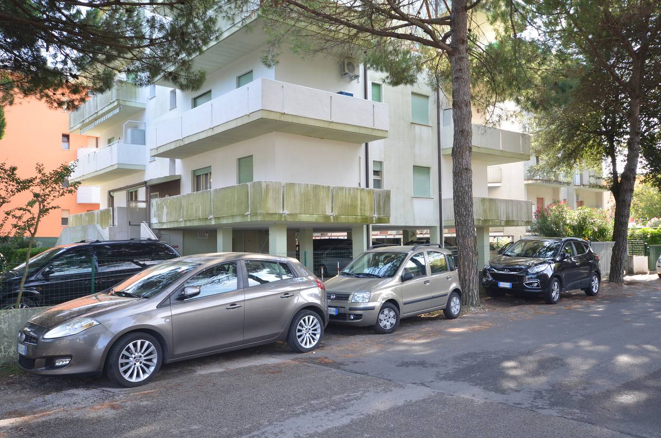 Entire vacation apartment, Holiday flat with air conditioning and balcony  in Bibione, Venice Province