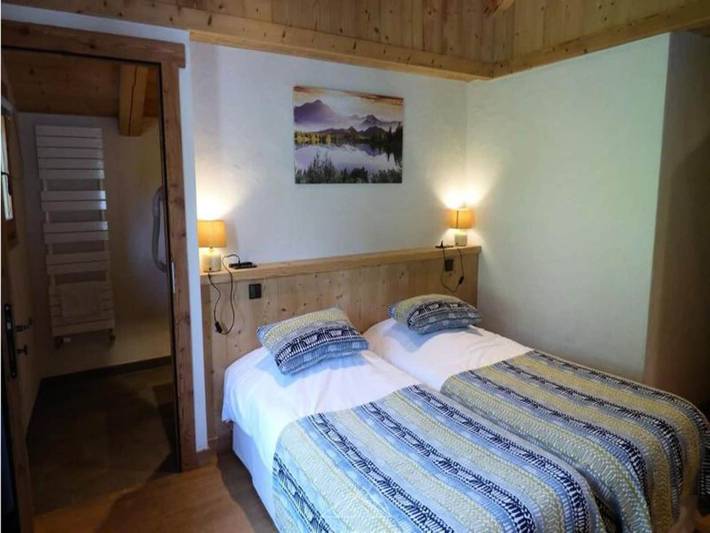 Chalet pour 14 personnes, avec balcon et jacuzzi en Rhône-Alpes - 2