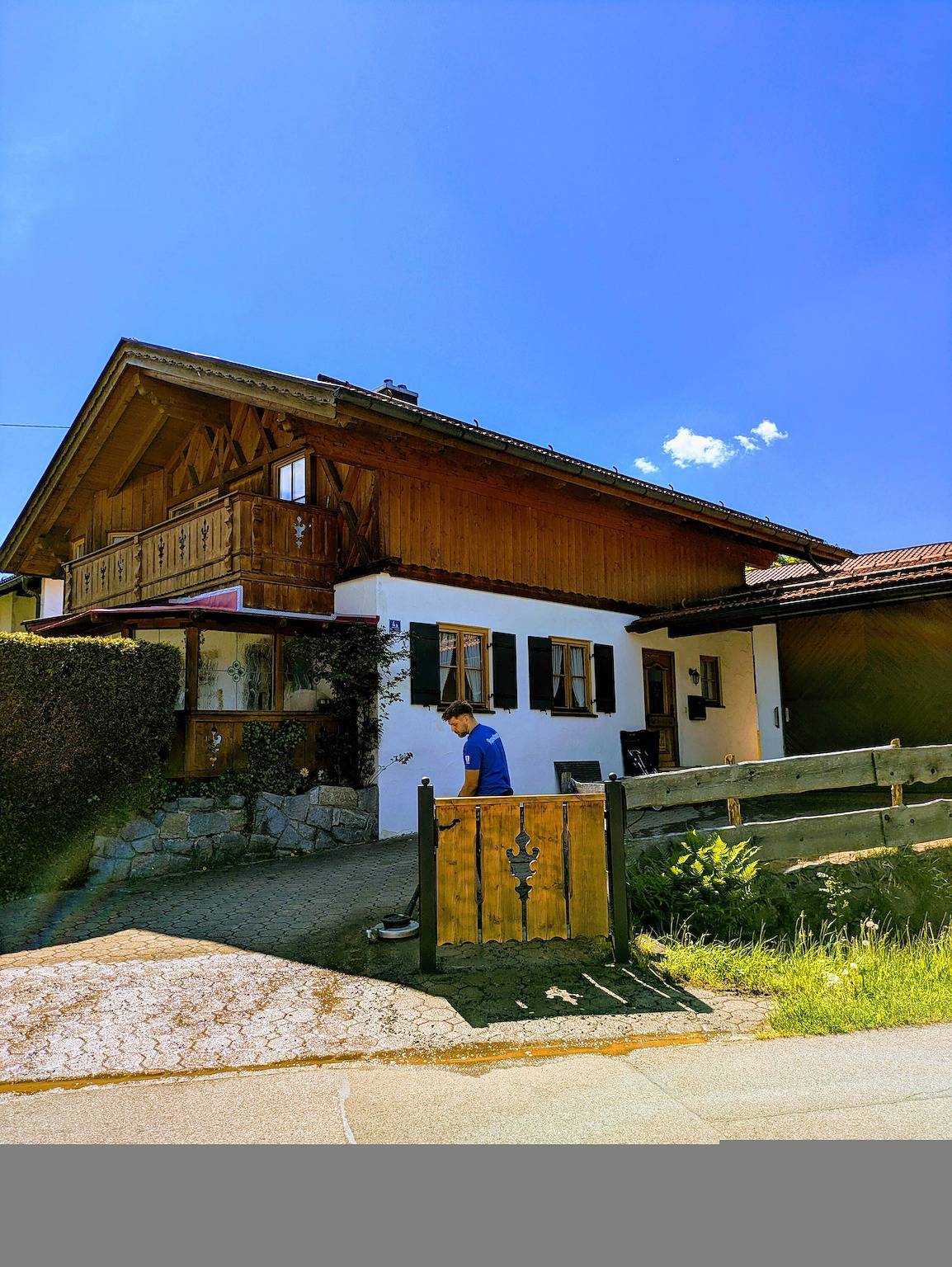 Apartamento entero, Apartamento 'Ferienwohnung Gipfelblick' con vistas a la montaña, balcón y Wi-Fi in Oberau, Alpes Bávaros