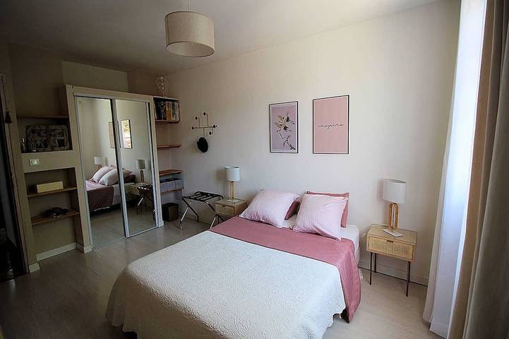 Schöne, klimatisierte Ferienvilla in Poulx, Nähe Nîmes, privater Pool, Tiere erlaubt (1). in Poulx, Nimes und Umgebung