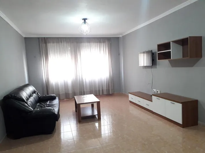 Apartamento de vacaciones para 7 personas, con balcón - 1