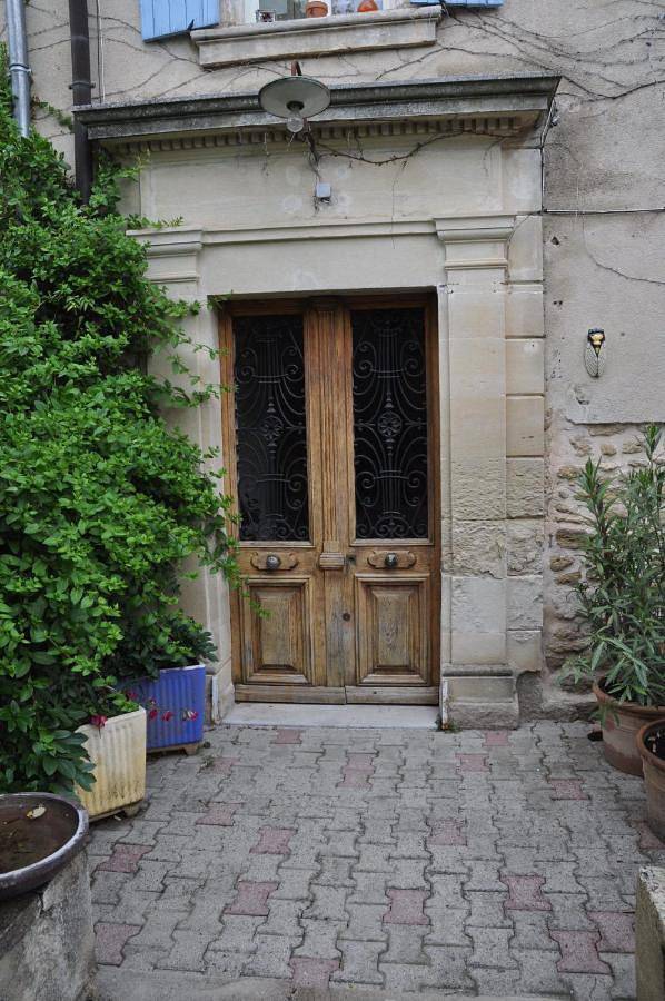 Appartement entier, Studio avec terrasse privative et piscine in Grillon, Enclave de Valreas