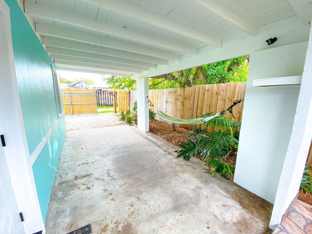 Welcome home! Your beach cottage awaits! in Fort Lauderdale, Broward County