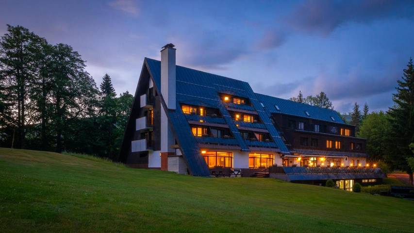 Hotel dla 4 osób, z sauna i basen oraz ogród, zwierzęta dozwolone w Harrachov