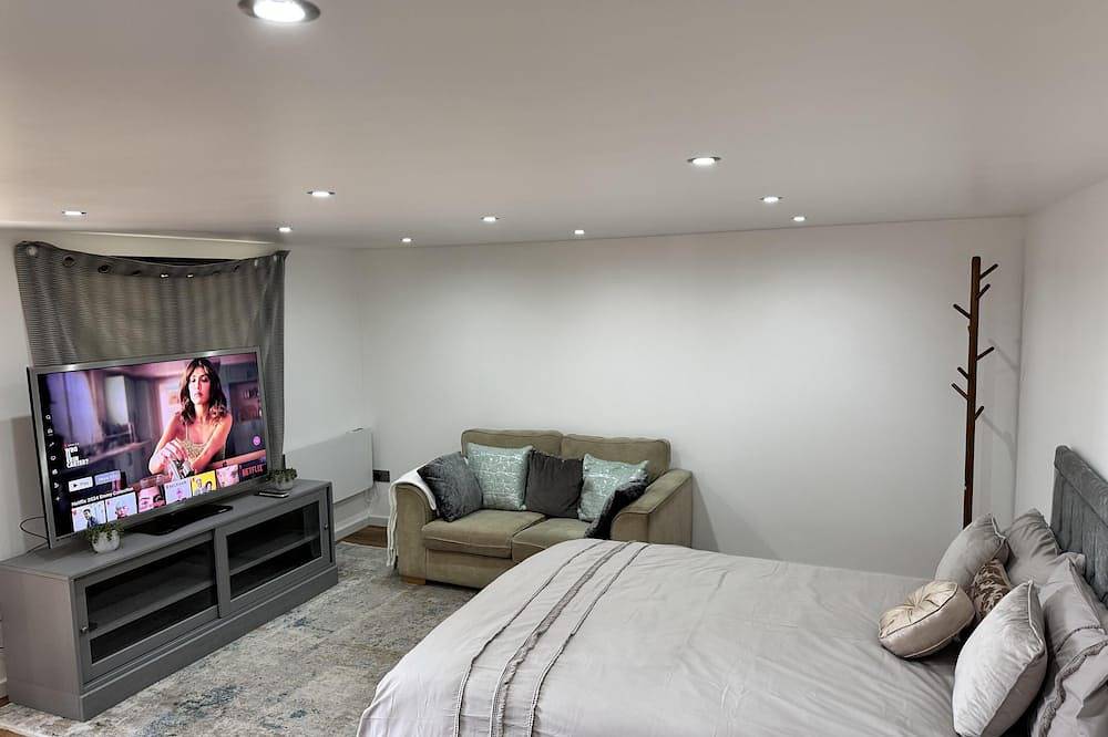 Apartment for 2 People in Hounslow, London