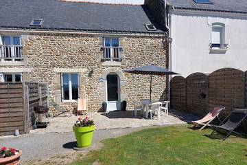 Gîte pour 4 personnes, avec jardin et terrasse, animaux acceptés à Riantec
