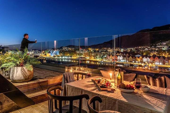 Ferienwohnung für 6 Personen, mit Whirlpool und Terrasse in Bergen